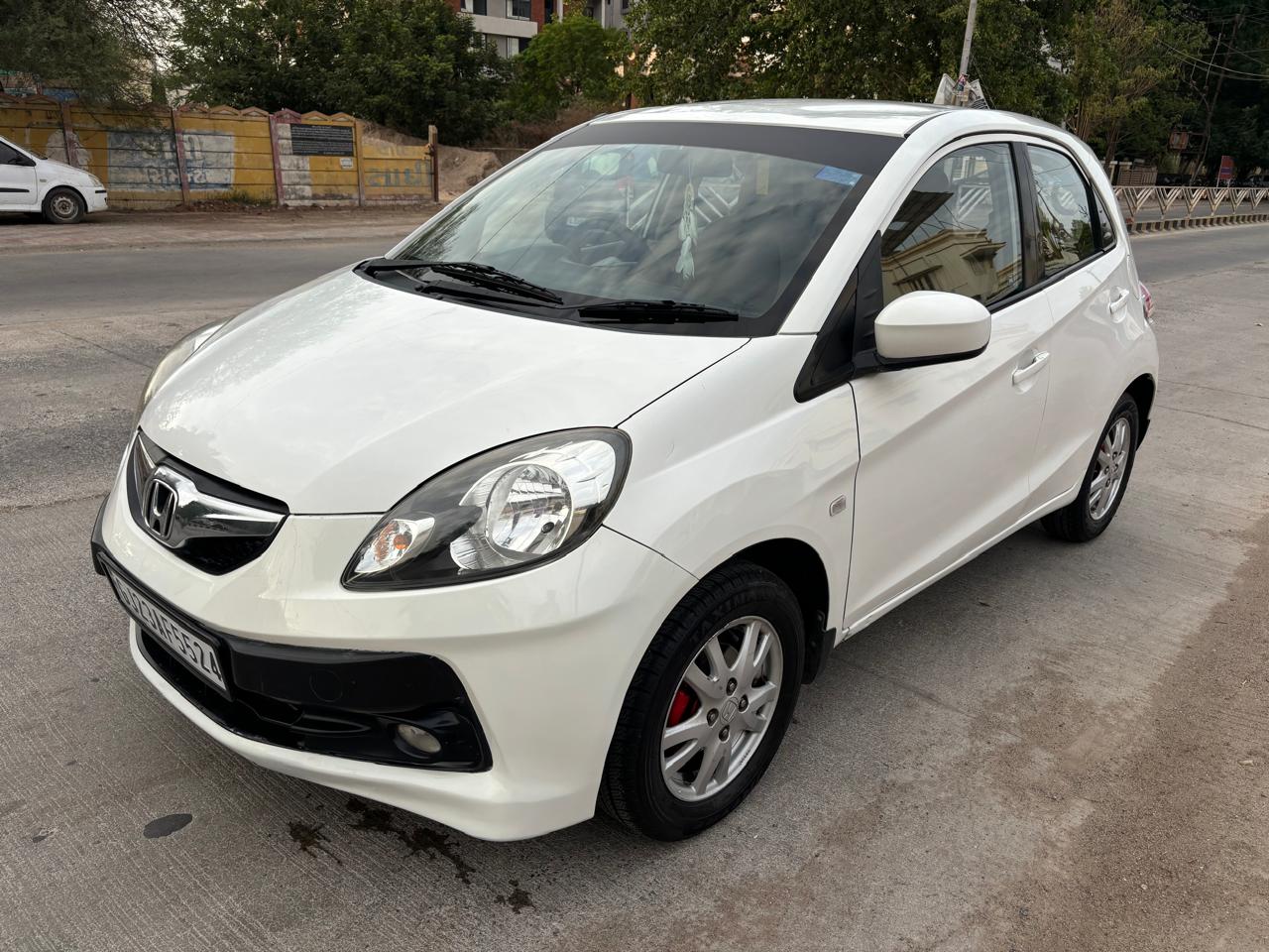 Car HONDA BRIO